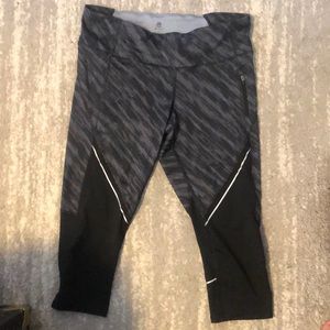 Champion Capri leggings - barely worn